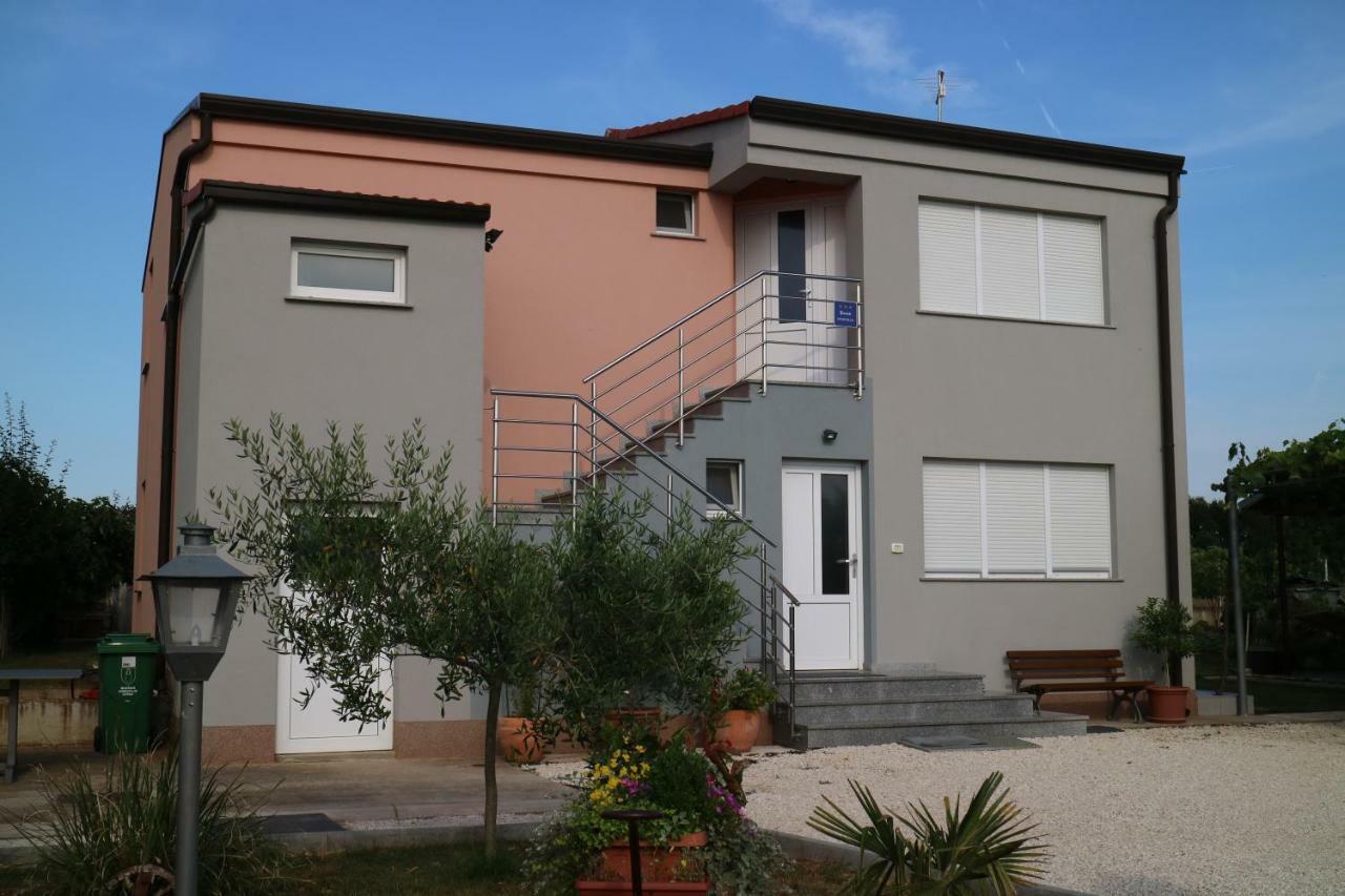 Apartment Ivano Fažana Exterior foto